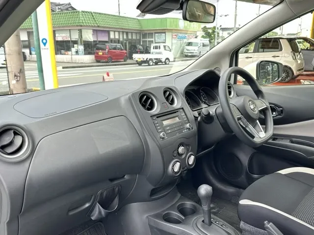 ノート(ニッサン)Ｘ中古車 4