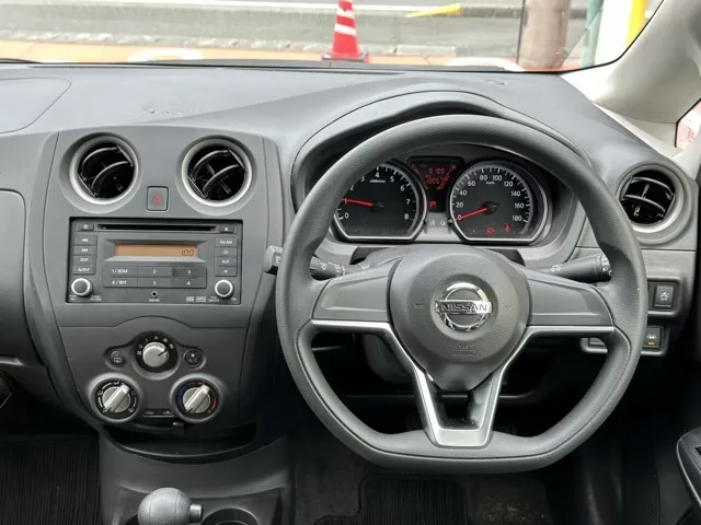 ノート(ニッサン)Ｘ中古車 8