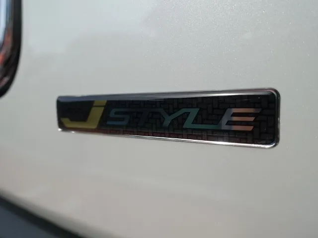 ハスラー(スズキ)JスタイルⅡ 純正ドアバイザー届出済未使用車 12