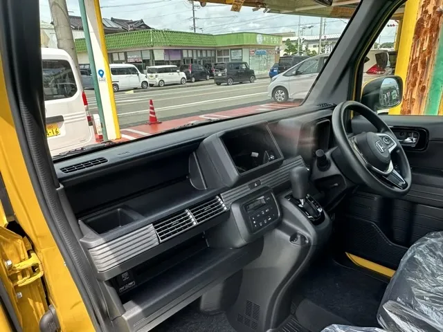 N-VAN(ホンダ)プラススタイルFUN AT届出済未使用車 13