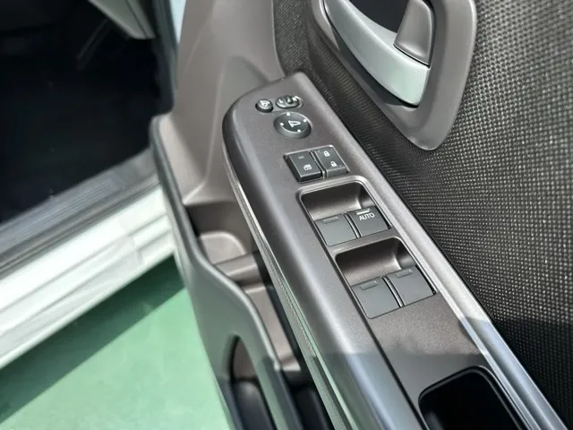 フリード(ホンダ)ハイブリッドG登録済未使用車 13