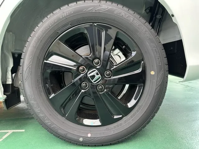 フリード(ホンダ)ハイブリッドG BLACK STYLE登録済未使用車 11