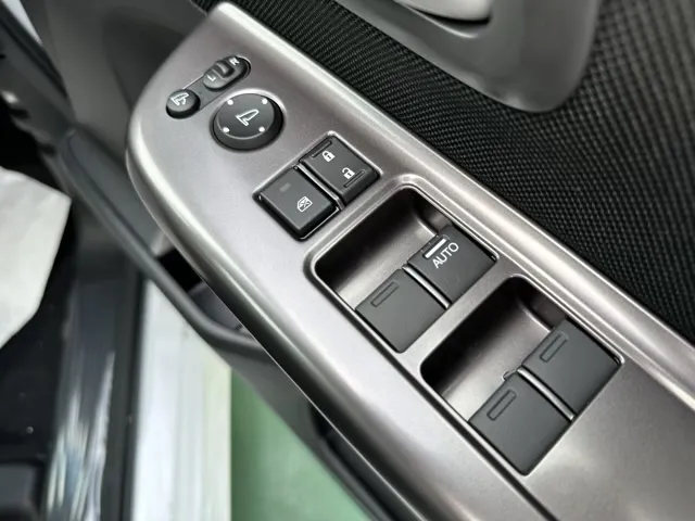 フリード(ホンダ)ハイブリッドG BLACK STYLE登録済未使用車 15