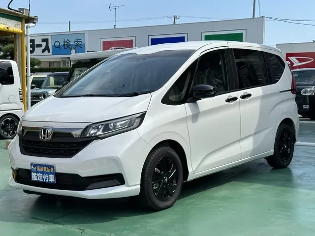フリード(ホンダ)ハイブリッドG BLACK STYLE登録済未使用車 1