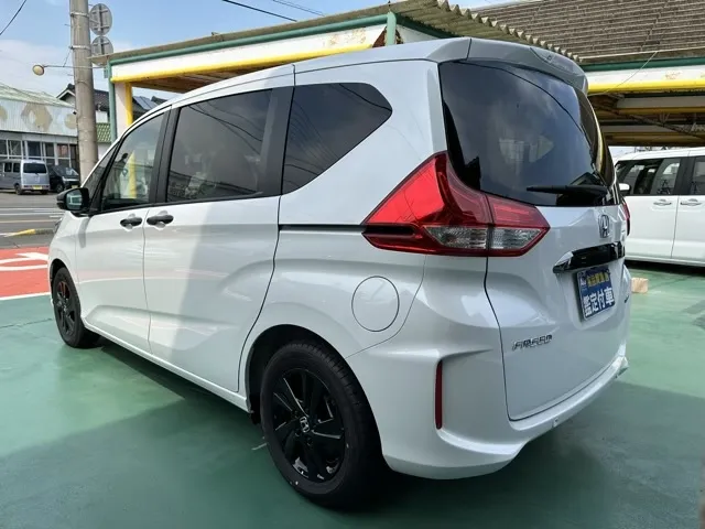 フリード(ホンダ)ハイブリッドG BLACK STYLE登録済未使用車 2