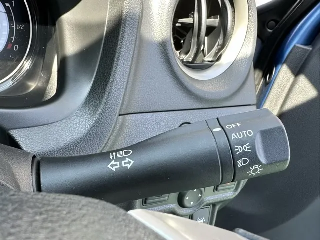 ノート(ニッサン)X ＤＩＧ－Ｓ中古車 16