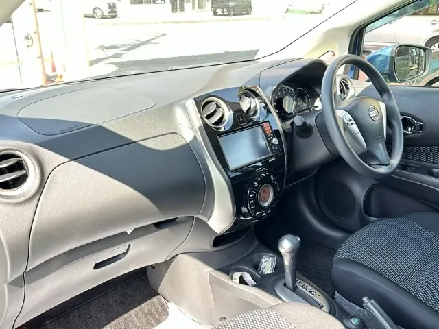 ノート(ニッサン)X ＤＩＧ－Ｓ中古車 4