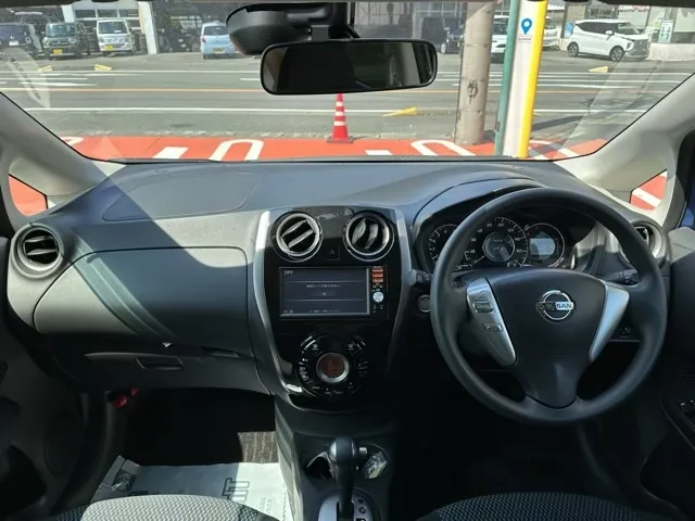 ノート(ニッサン)X ＤＩＧ－Ｓ中古車 6