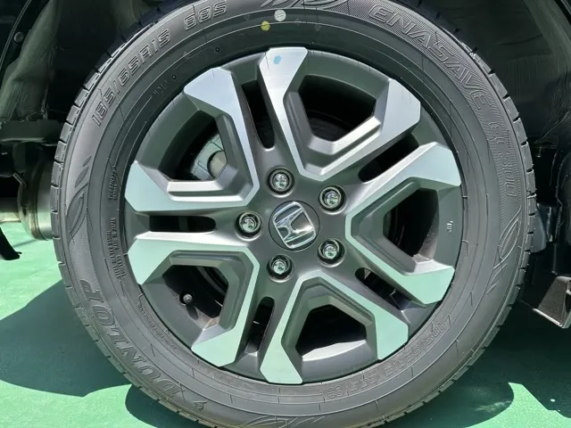 フリード(ホンダ)ハイブリッド クロスター登録済未使用車 9