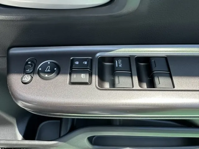 フリード(ホンダ)ハイブリッド クロスター登録済未使用車 10