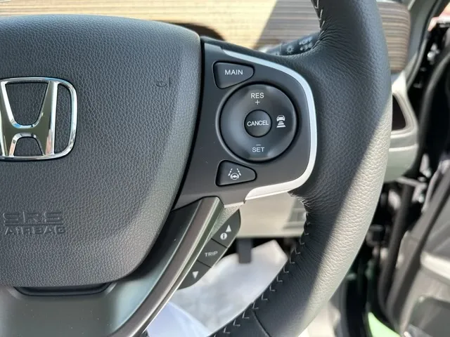 フリード(ホンダ)ハイブリッド クロスター登録済未使用車 14