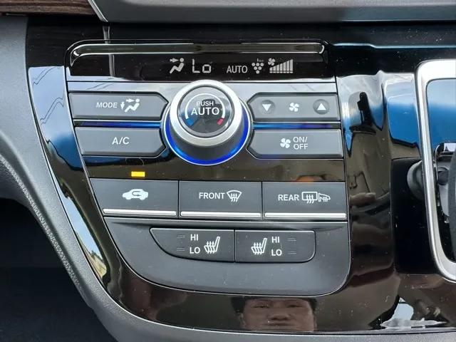 フリード(ホンダ)ハイブリッド クロスター登録済未使用車 17