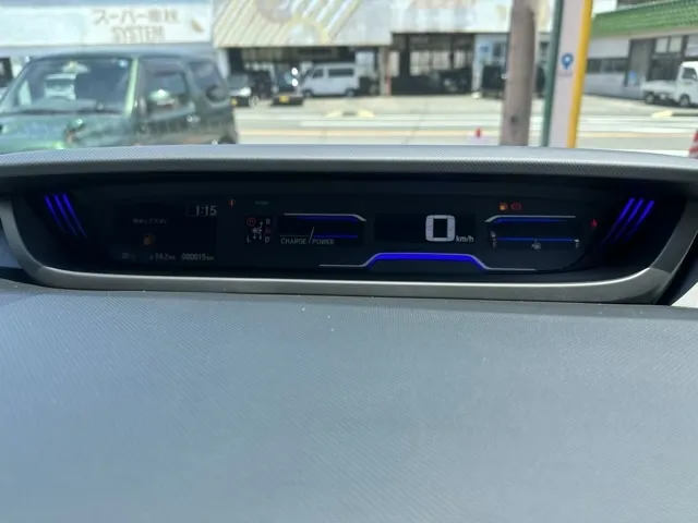 フリード(ホンダ)ハイブリッド クロスター登録済未使用車 21