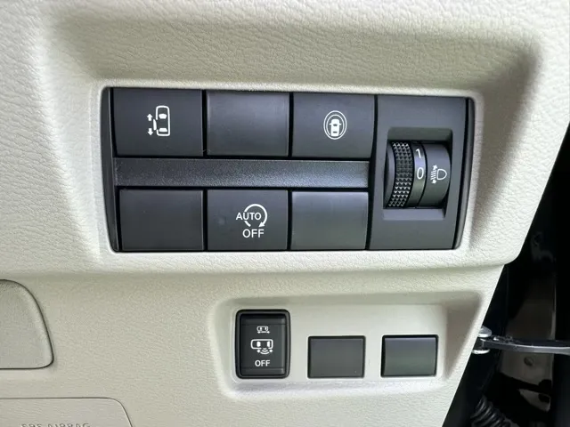 ルークス(ニッサン)X新車見本展示有 13