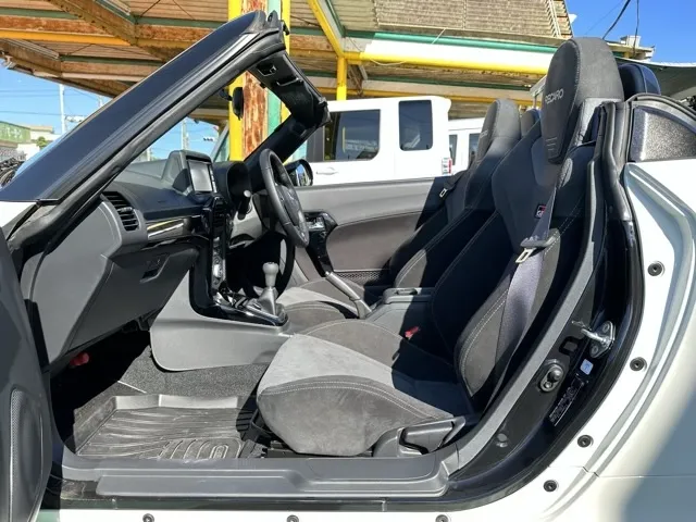 コペン(トヨタ)GRスポーツ MTディーラ-試乗車 7
