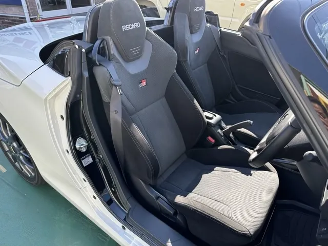 コペン(トヨタ)GRスポーツ MTディーラ-試乗車 8