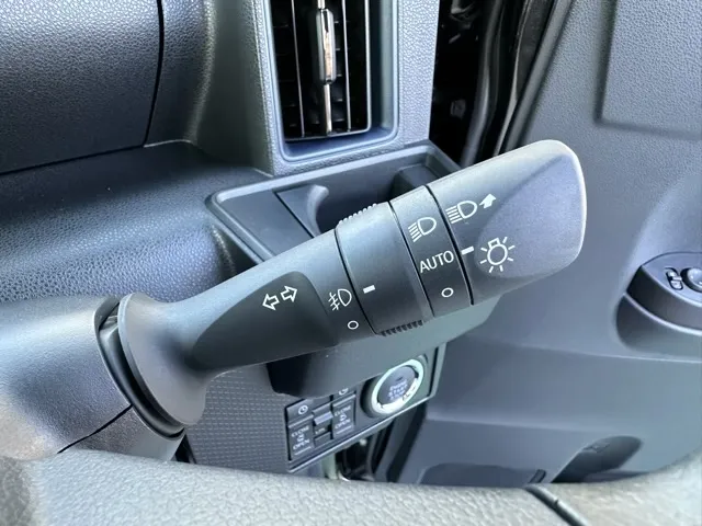タント(ダイハツ)X 純正ナビ付届出済未使用車 18