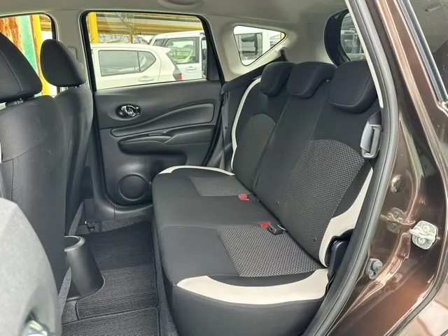ノート(ニッサン)X アラウンドビューモニター中古車 6