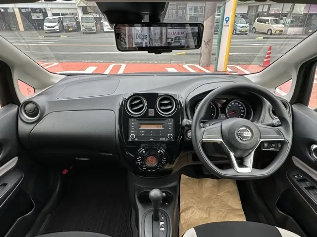 ノート(ニッサン)X アラウンドビューモニター中古車 7