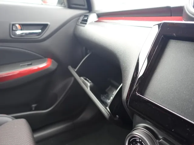 スイフト(スズキ)ベースグレード　セーフティサポート非装着車 MT登録済未使用車 23