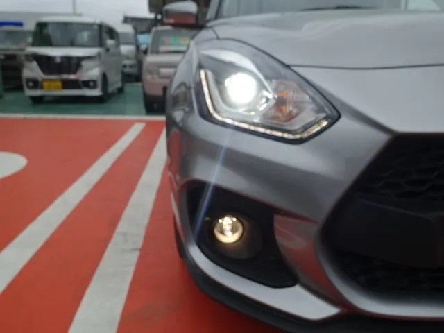 スイフト(スズキ)ベースグレード　セーフティサポート非装着車 MT登録済未使用車 24