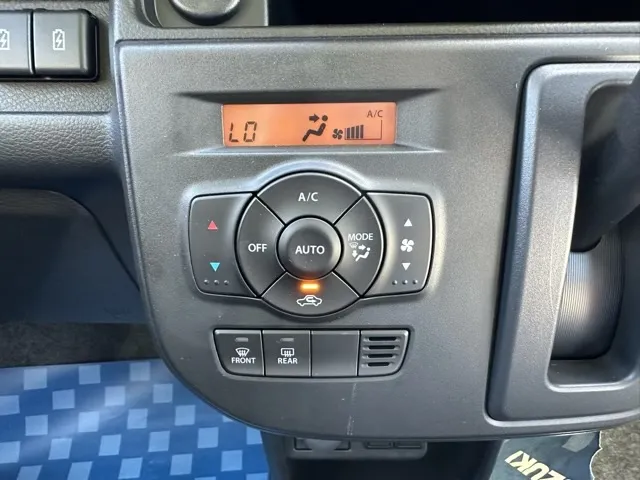 アルト(スズキ)ハイブリッドX 全方位モニター付きDオーディオディーラ-試乗車 19