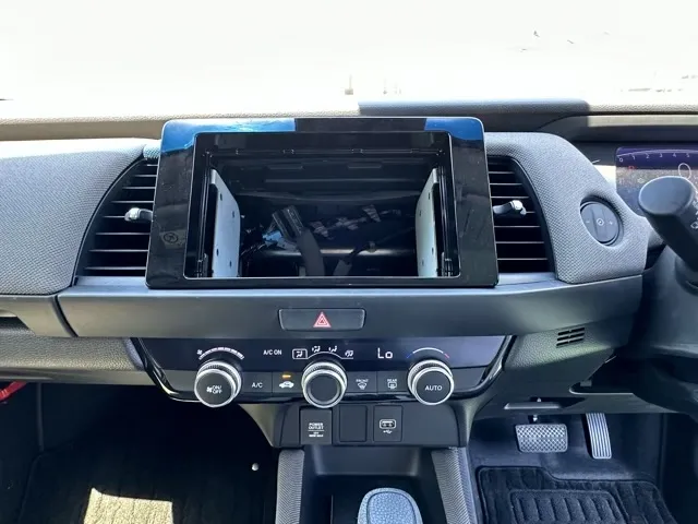 フィット(ホンダ)ＣＲＯＳＳＴＡＲ（クロスター）中古車 18