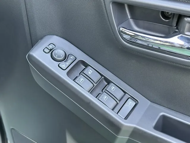 タフト G メッキパック 純正バイザー ダイハツ 届出済未使用車は静岡県