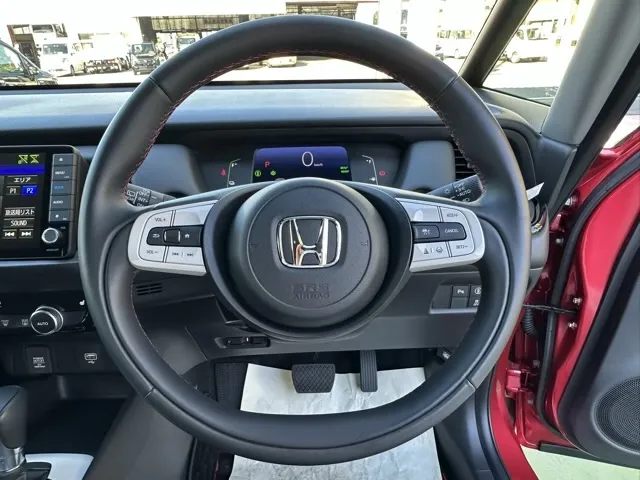 フィット(ホンダ)e：HEV ホーム カーサディーラ-試乗車 11