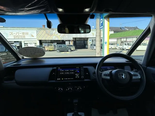 フィット(ホンダ)e：HEV ホーム カーサディーラ-試乗車 19