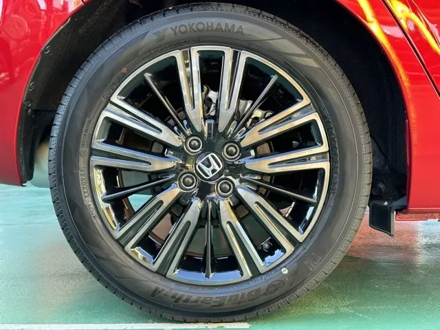 フィット(ホンダ)e：HEV ホーム カーサディーラ-試乗車 5