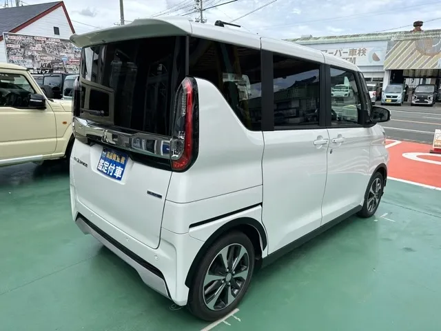 eKクロススペース(三菱)Ｇ　プラスエディション届出済未使用車 14