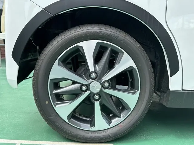 eKクロススペース(三菱)Ｇ　プラスエディション届出済未使用車 15