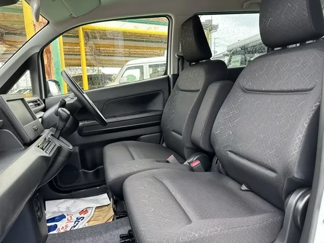 ワゴンR(スズキ)ハイブリッド　ＦXセーフティパッケージ装着車ディーラ-試乗車 3