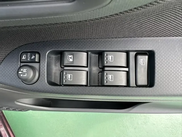ムーヴ(ダイハツ)XリミテッドⅡ SAⅢ 純正ナビ届出済未使用車 9