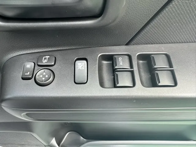 ワゴンR(スズキ)ハイブリッド　ＦXセーフティパッケージ装着車ディーラ-試乗車 11