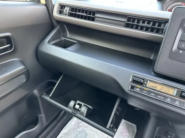 ワゴンR(スズキ)ハイブリッド　ＦXセーフティパッケージ装着車ディーラ-試乗車 20