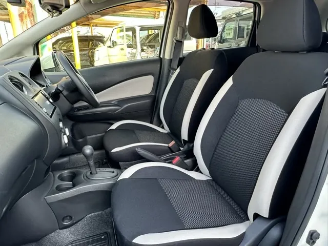 ノート(ニッサン)X アラウンドビューモニター中古車 3