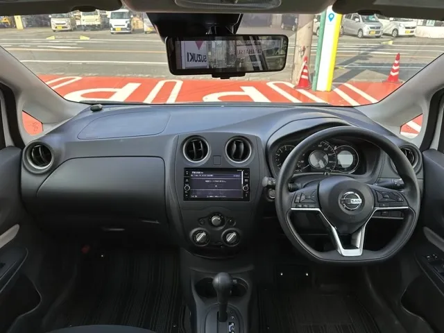 ノート(ニッサン)X アラウンドビューモニター中古車 5