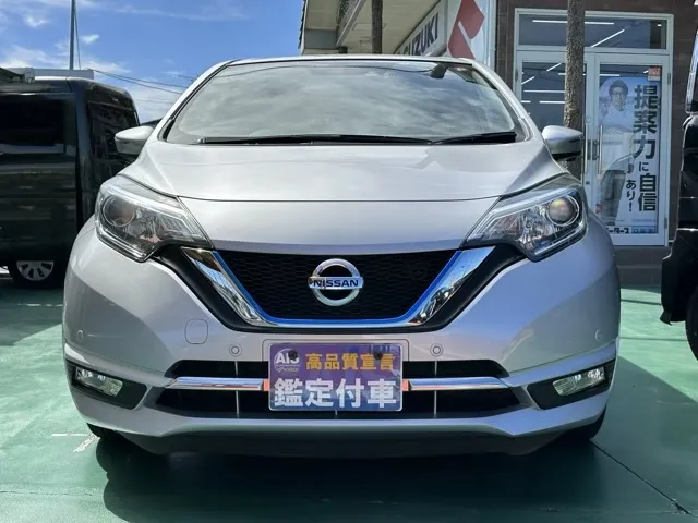 ノート(ニッサン)eパワー メダリスト中古車 29