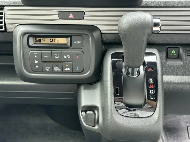 N-VAN(ホンダ)プラススタイルFUN ４ＷＤ AT届出済未使用車 16