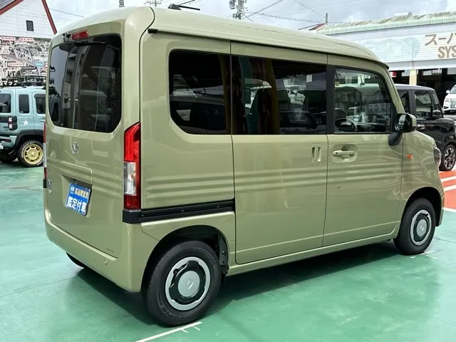N-VAN(ホンダ)プラススタイルFUN ４ＷＤ AT届出済未使用車 8