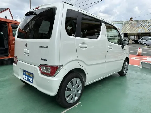 ワゴンR(スズキ)ハイブリッド　ＦXセーフティパッケージ装着車ディーラ-試乗車 8
