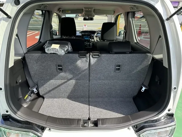 ワゴンR(スズキ)ハイブリッド ZX アップグレードパック届出済未使用車 9