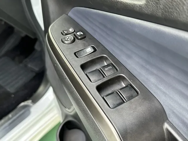 ソリオ(スズキ)ハイブリッドSZ 全方位カメラディーラ-試乗車 12