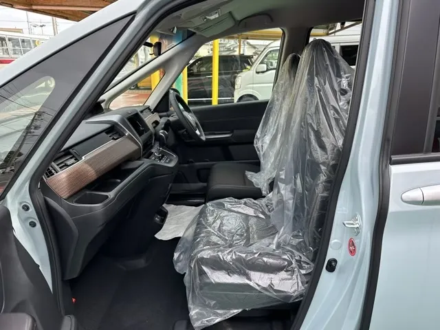 フリード(ホンダ)クロスター登録済未使用車 3