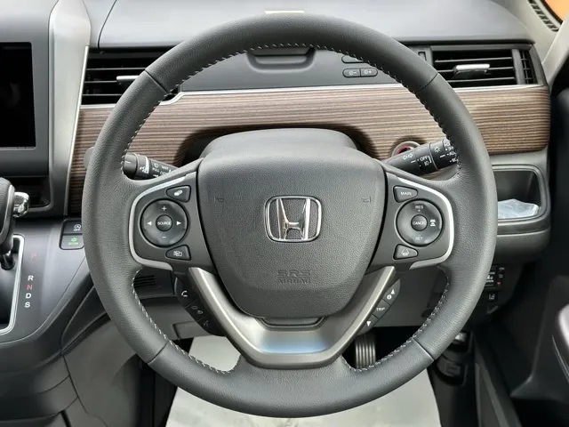 フリード(ホンダ)クロスター登録済未使用車 8