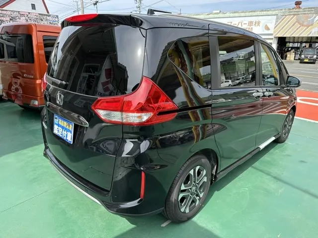 フリード(ホンダ)クロスター登録済未使用車 12
