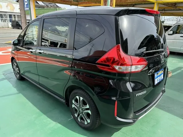 フリード(ホンダ)クロスター登録済未使用車 2