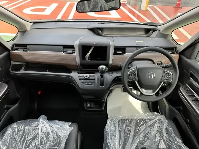 フリード(ホンダ)クロスター登録済未使用車 6